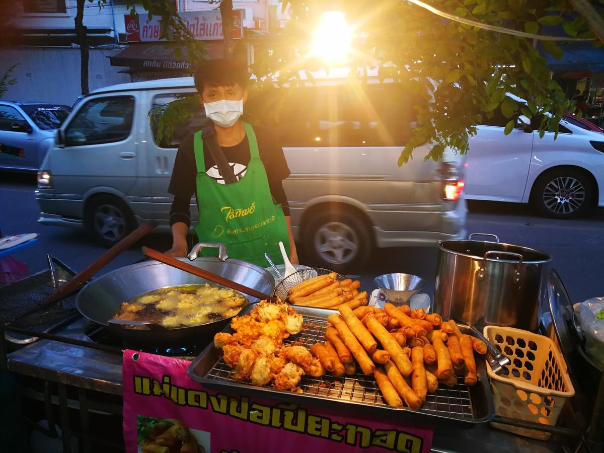 Wj Hostel Bangkok Ngoại thất bức ảnh