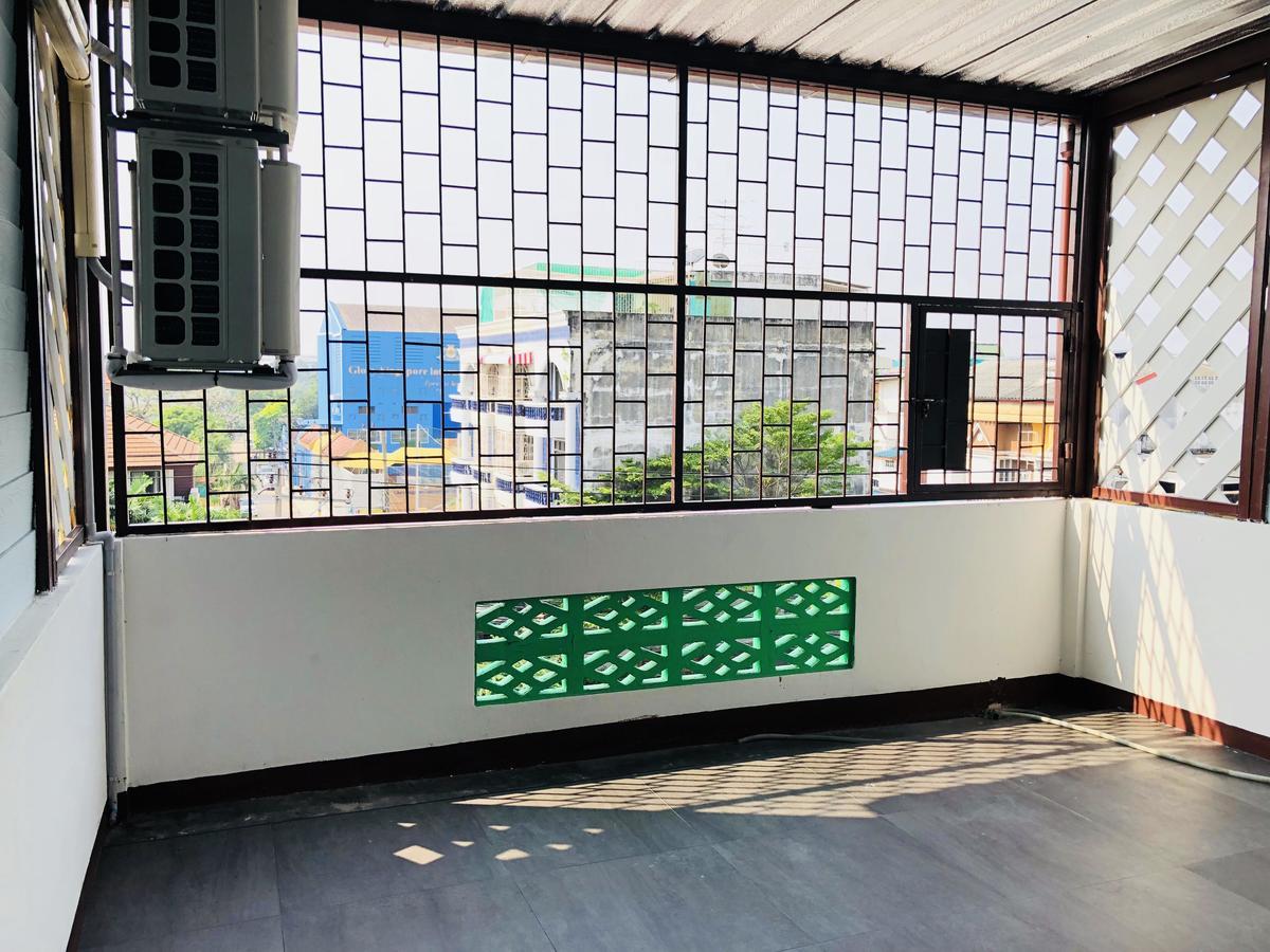Wj Hostel Bangkok Ngoại thất bức ảnh
